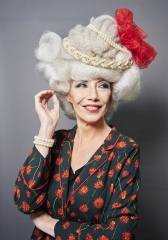 Angela_72dpi_NGF8601