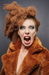 Foto: Nico Garstman, Visagie: Annemieke Tip